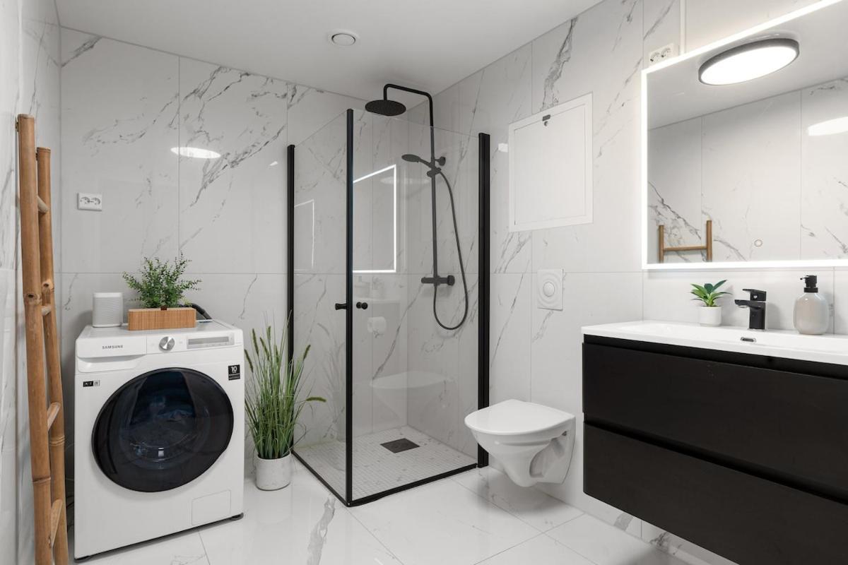 Deluxe Penthouse By Paramount Apartment